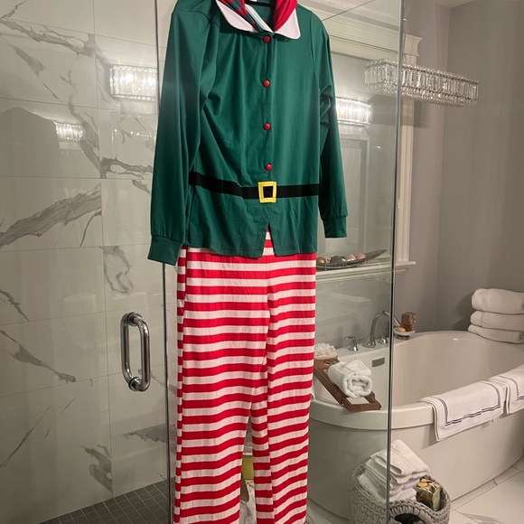 Funny ugly Christmas 🎄 PJ s women’s small one piece 🎄🎄 - Picture 12 of 17